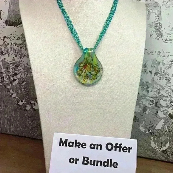 Green and Blue Seed Bead Necklace with Glass Foil Pendant - Picture 4 of 4